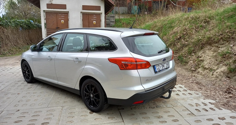 Ford Focus cena 45500 przebieg: 158500, rok produkcji 2016 z Gdańsk małe 137